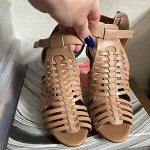 Steve Madden Sadaya Women's Tan Sandals